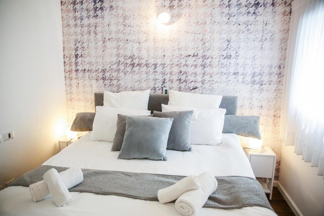 Yalarent Midtown Towers Tlv Apartment Tel Aviv Bagian luar foto