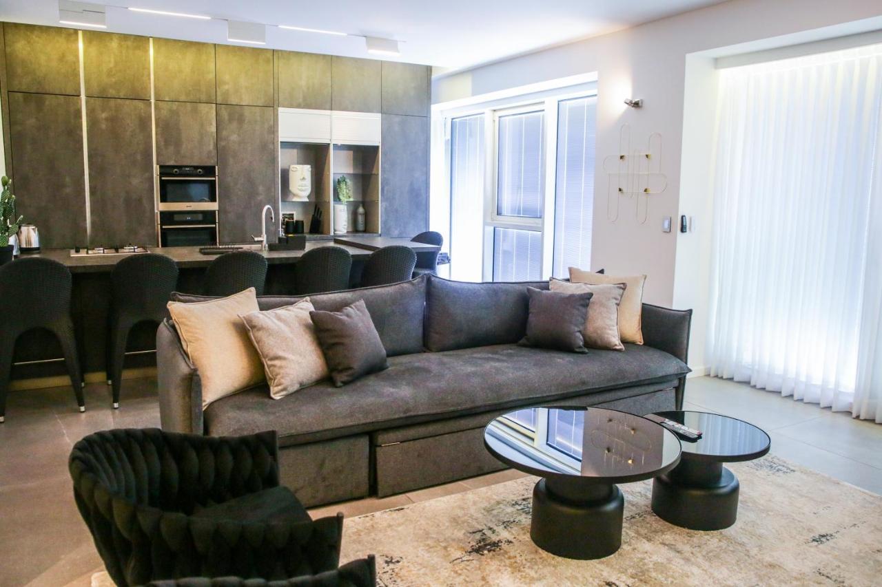 Yalarent Midtown Towers Tlv Apartment Tel Aviv Bagian luar foto